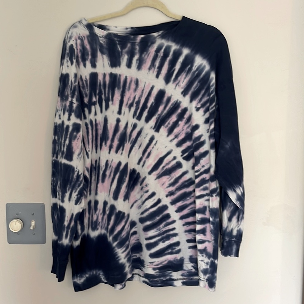 PINK long sleeve tee